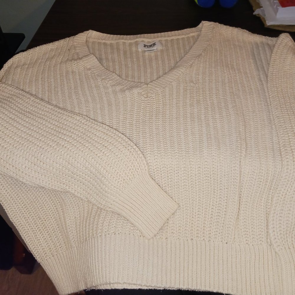 VS PINK cream sweater